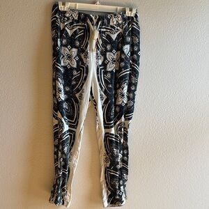 Pilcro Navy and  White Patterned Pants